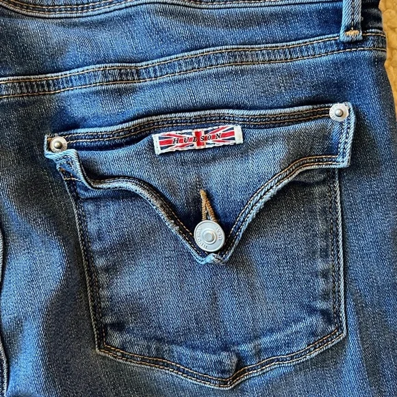 Hudson denim; Beth mid rise, baby boot; size 30; great condition-like new - Picture 8 of 12